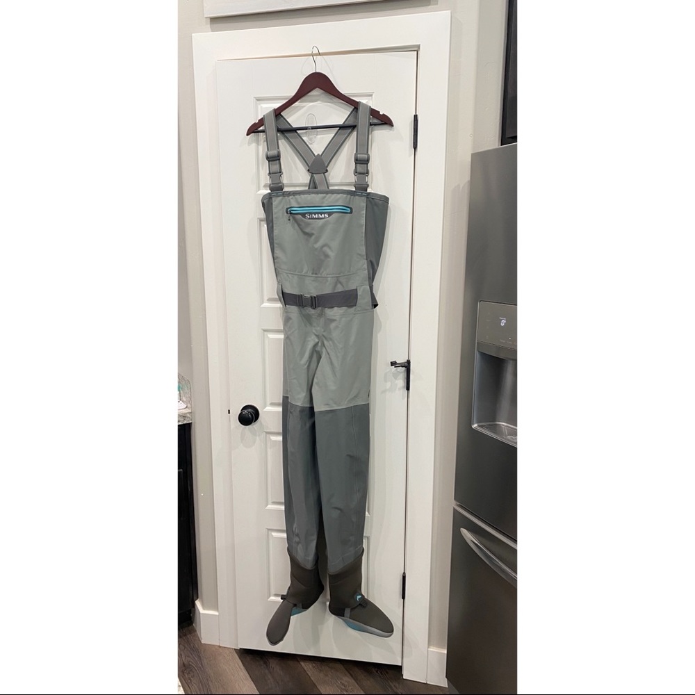 Women’s Freestone Waders size Medium EUC